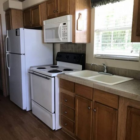 Cabin - kitchen